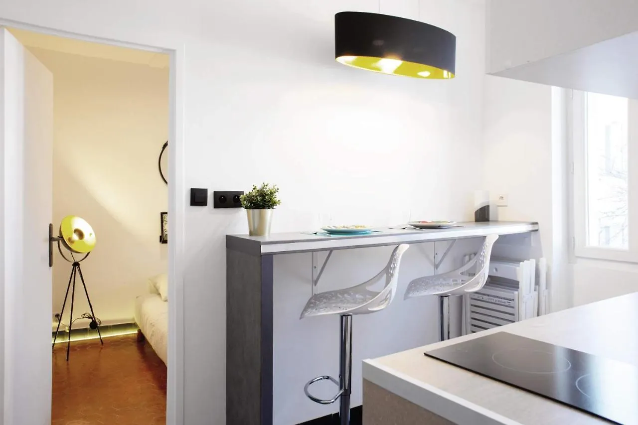 GregBnb-com - T2 Design - CLIMATISÉ - WiFi Fibre Toulon