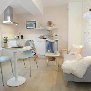 Sleepinconcarneau - Centre Piétonnier - 200 M De La , Concarneau France